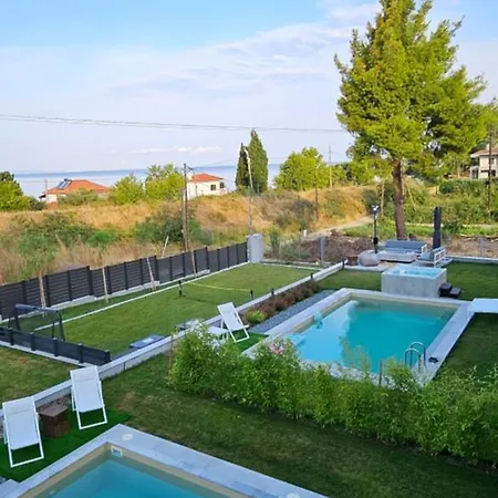 Estellar Villas, 50meters From The Sea Villa *