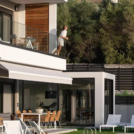 别墅 Estellar Villas, 50meters From The Sea 新马尔马拉斯