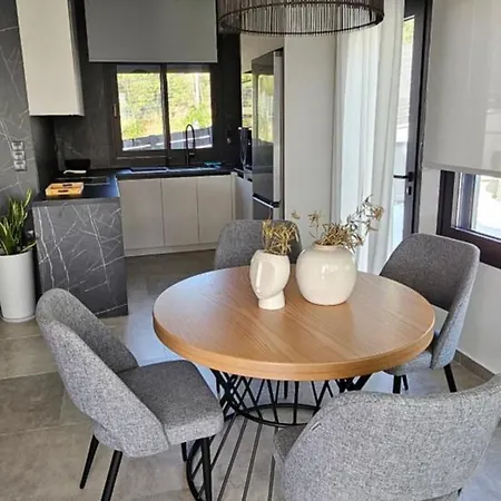 Estellar Villas, 50meters From The Sea וילה