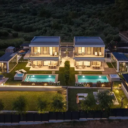 Estellar Villas, 50meters From The Sea 新马尔马拉斯