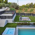 Villa Estellar Villas, 50meters From The Sea *