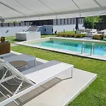 Villa Estellar Villas, 50meters From The Sea *