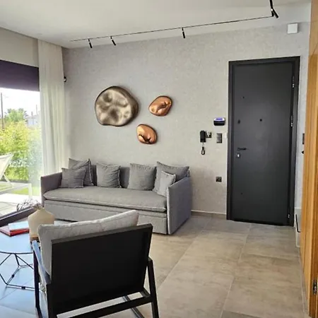 别墅 Estellar Villas, 50meters From The Sea 新马尔马拉斯