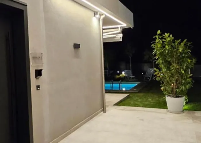 Villa Estellar Villas, 50meters From The Sea Neos Marmaras